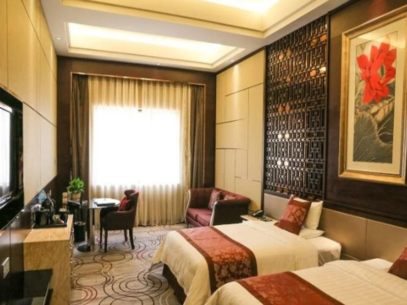 Shun He International Hotel