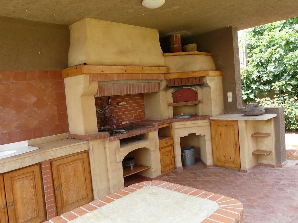 Equi Palace & SPA Near Aeroport
