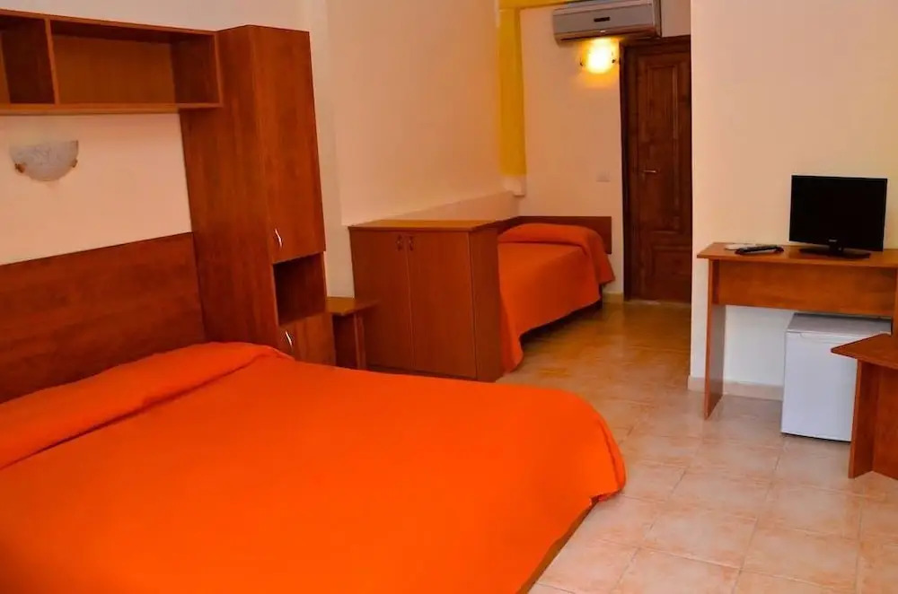 Villaggio Faro Punta Residence Hotel