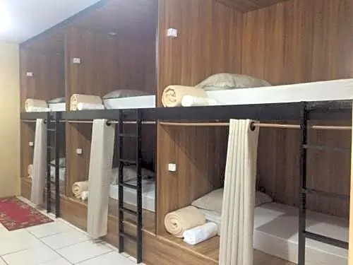 Brocker Hostel Pousada