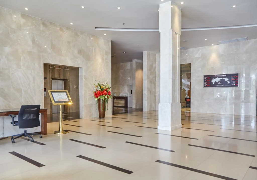 Maple Hotel