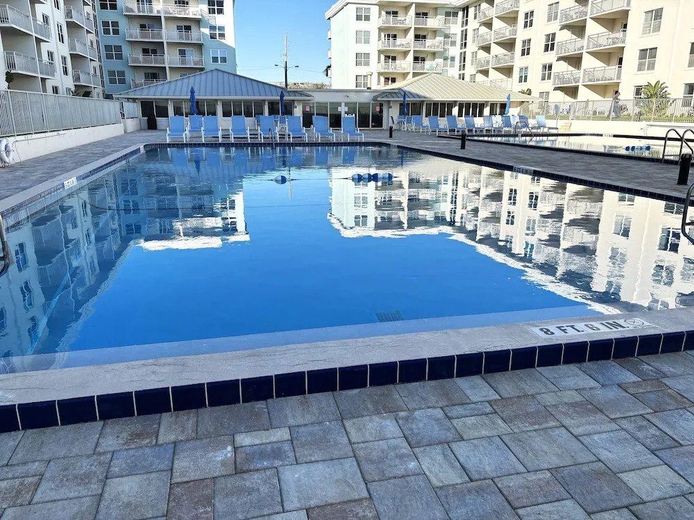 Oceanfront 2 bed 2 Bath Condo New Smyrna Beach