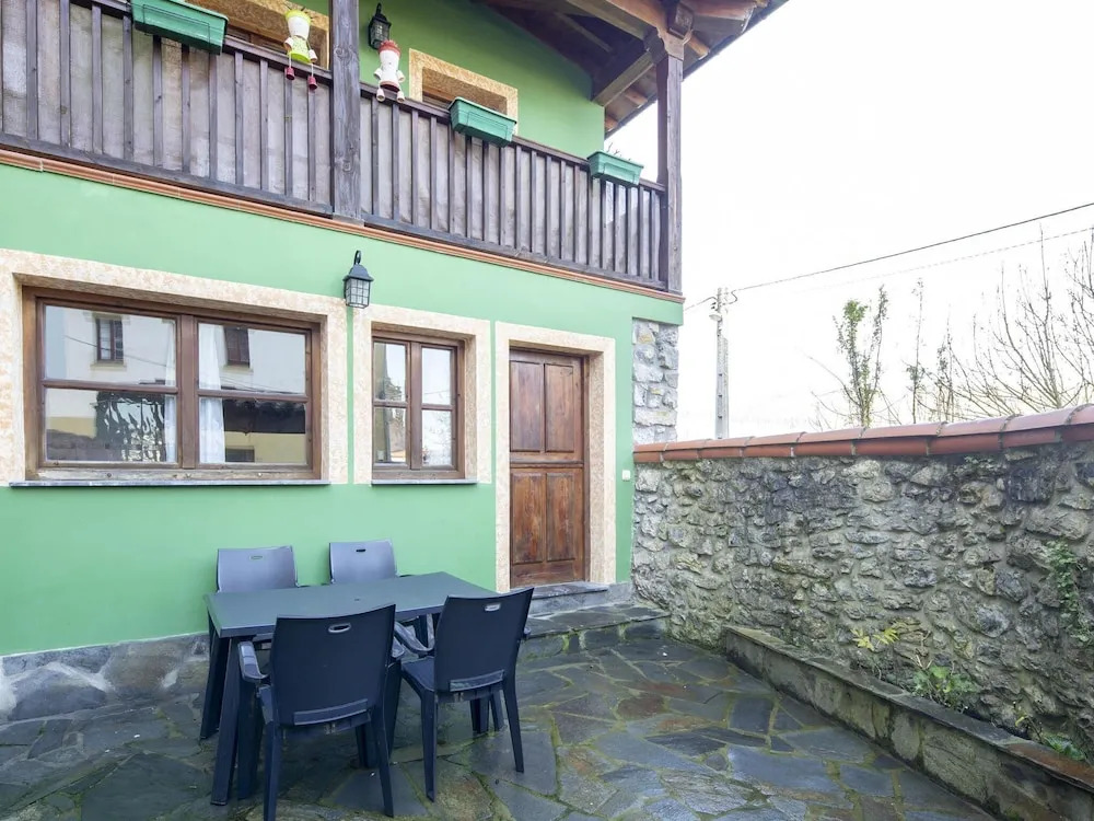 Lovely Apartment in Colunga near Sea Beach