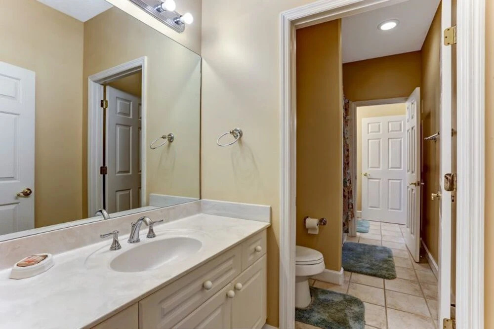 211 S. Fletcher - 3 Br Townhouse