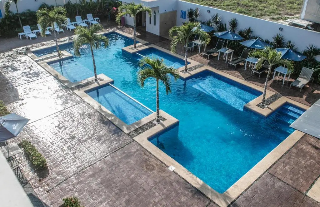 Hotel Yeah Rincón de Guayabitos