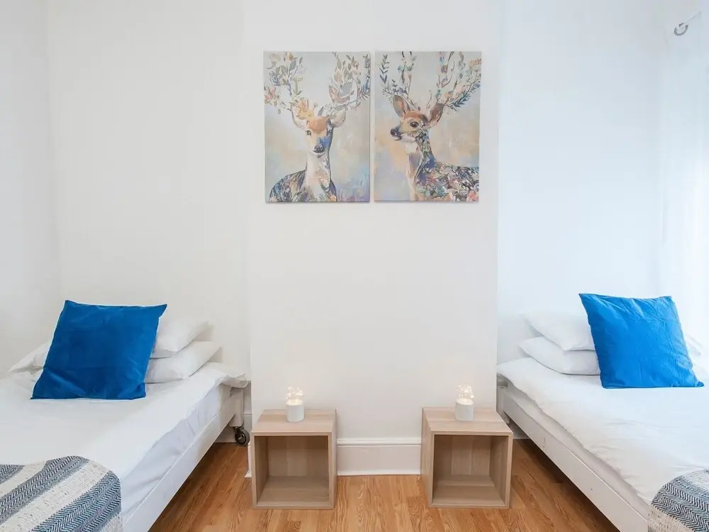 Spacious Victorian Canton Home, Sleeps 8 W/parking