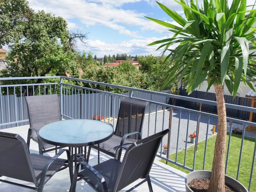 Silver Eden Apartments