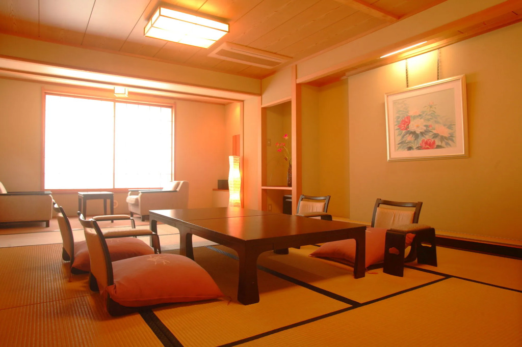 Shibu Hotel