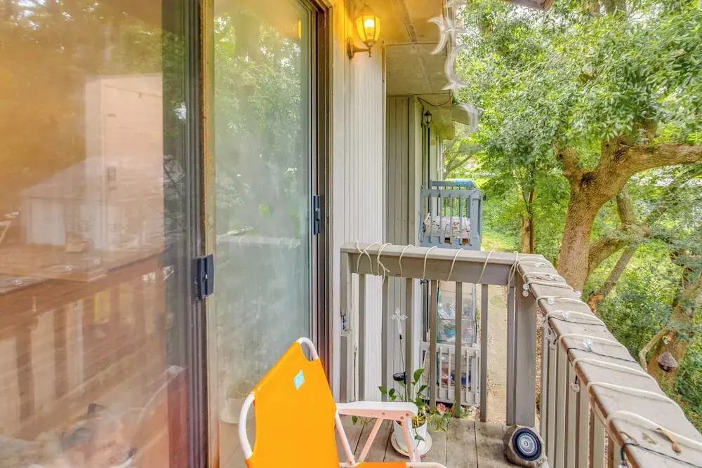 1/2 Mi to Shore: Condo w/ Balcony in Myrtle Beach!