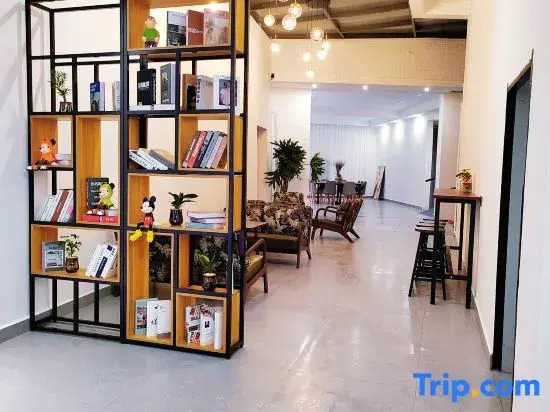 Wangmo Jinyuan Smart Homestay