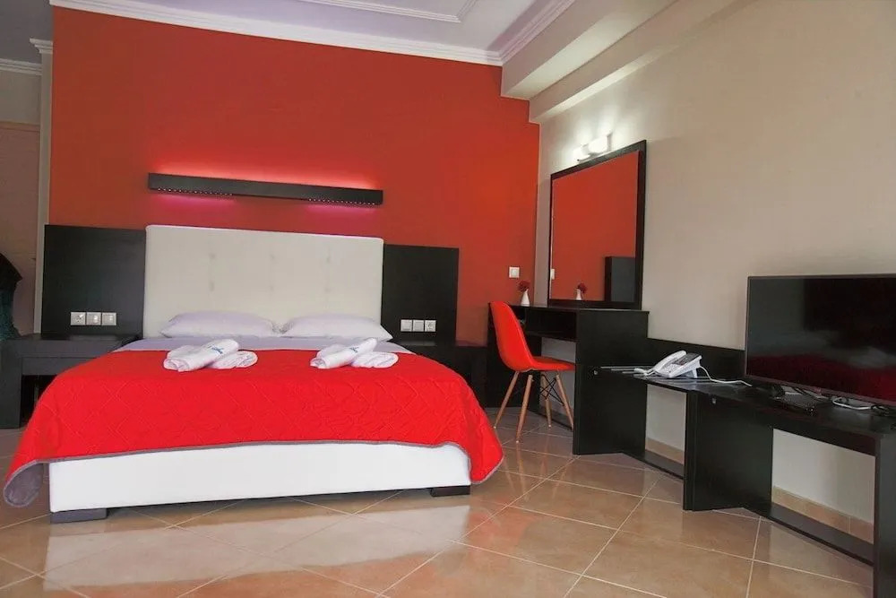 Sun & Sea Luxury Hotel