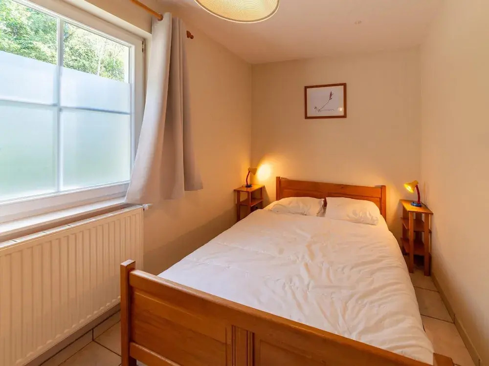 Forest-Edge Hideaway, Bouillon