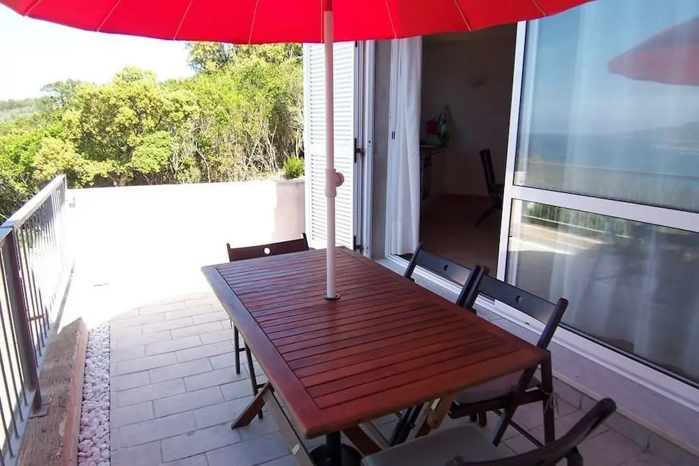 MORA APARTMENT - SEA VIEW - FAVONE Apartment 2