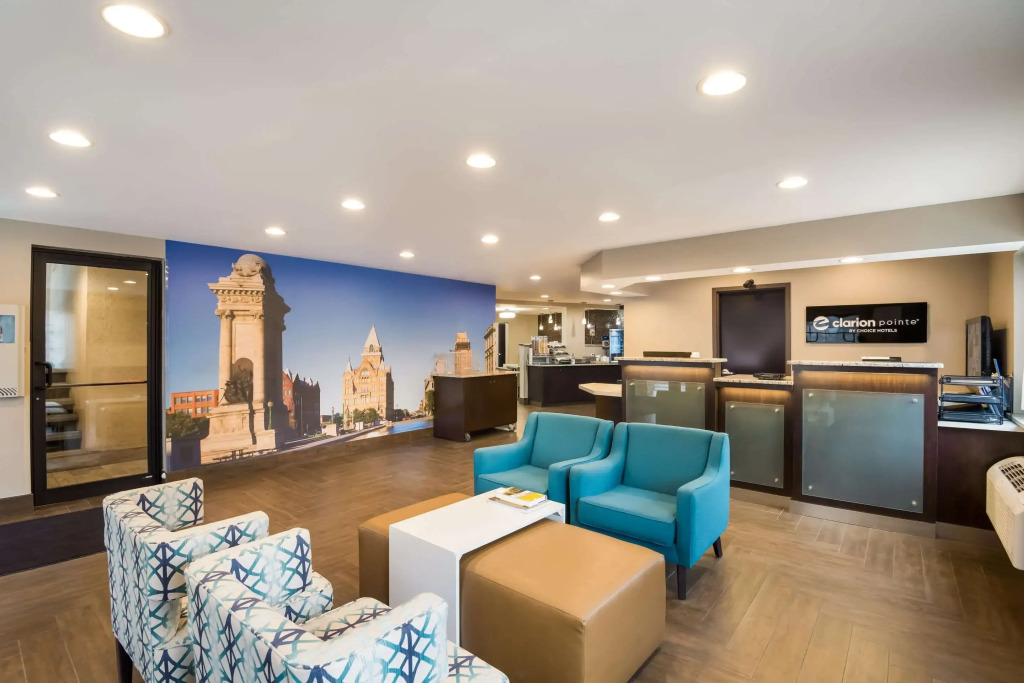 Clarion Pointe Syracuse Downtown