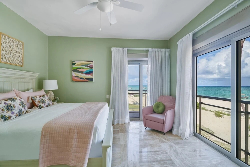 Beachfront Condo w Sea View Ah-201 Costa Atlantica
