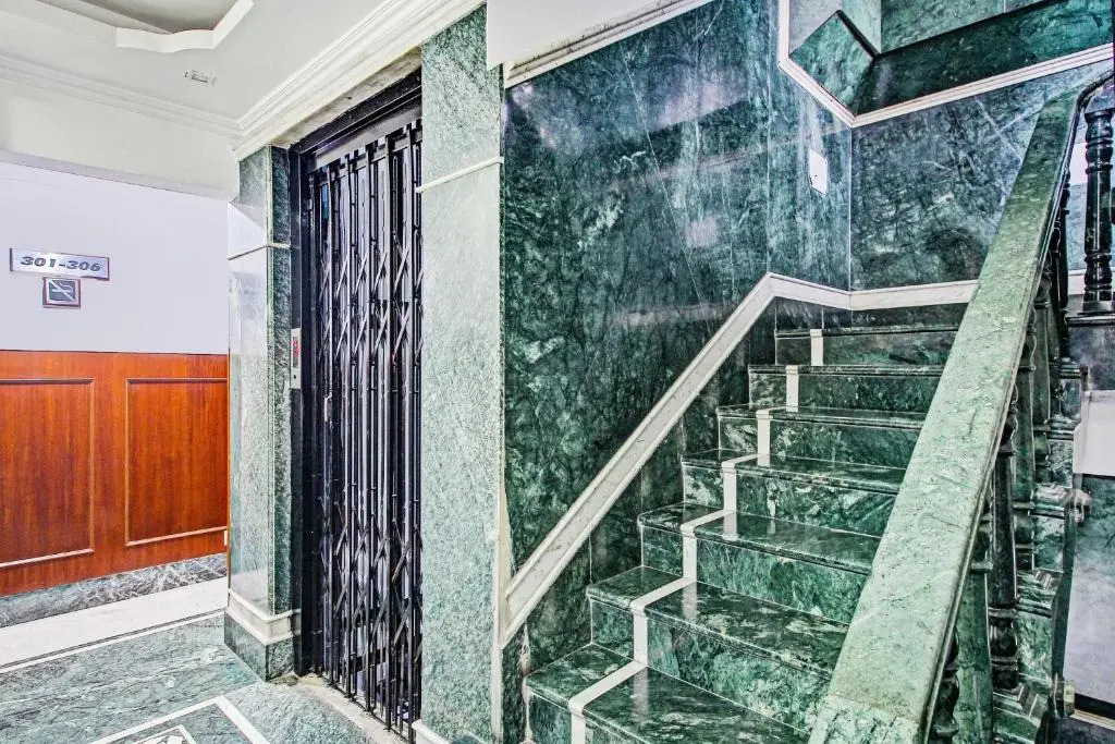OYO Townhouse 92944 Hotel Pan Asia International