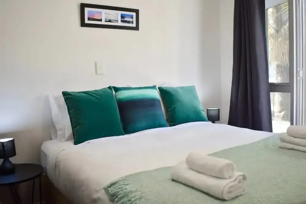 3 Bedroom Modern Townhouse in the Heart of Auckland