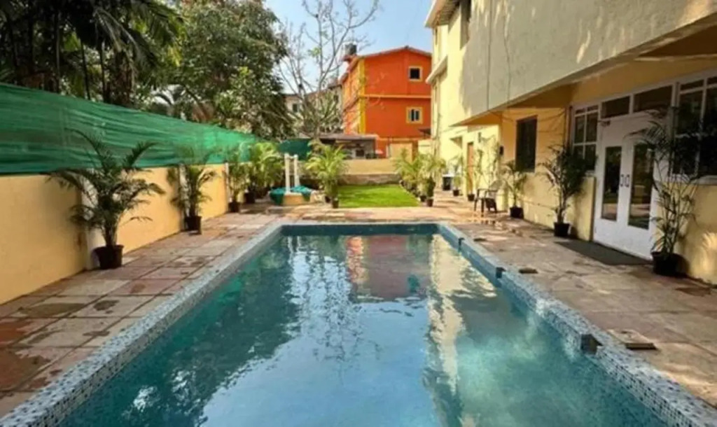 FabExpress De Classio With Pool - Nr. Candolim Beach