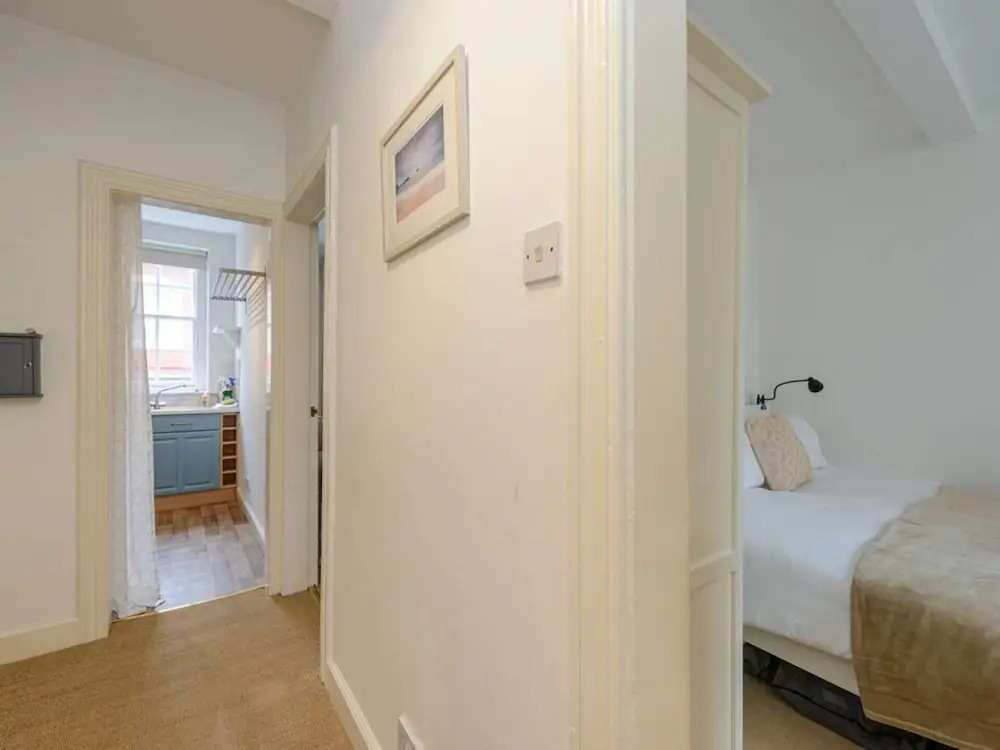 Pebbles Apartment - Heart of Town