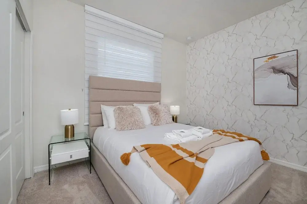 Sun Traveler @ Solterra By Shine Villas #113 5 Bedroom Townhouse