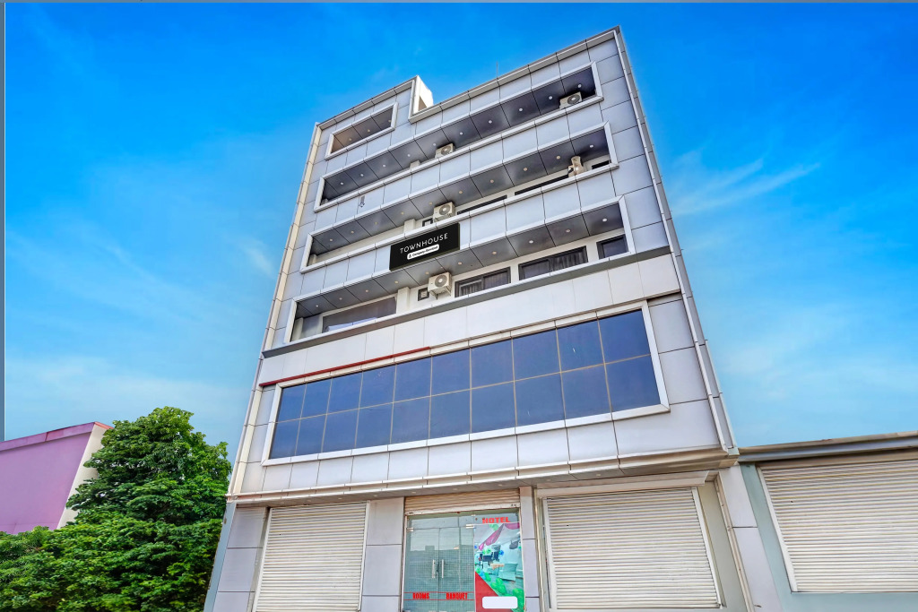 Super Townhouse Sector 9 Gurgaon