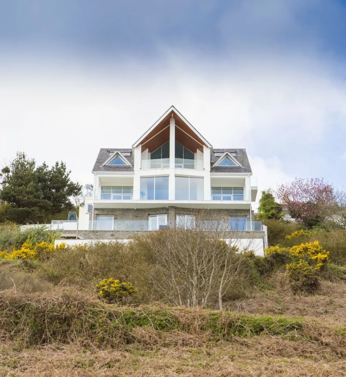 Seascape by Platinum Retreats