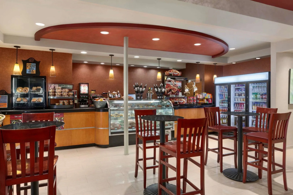Holiday Inn Newark International Airport