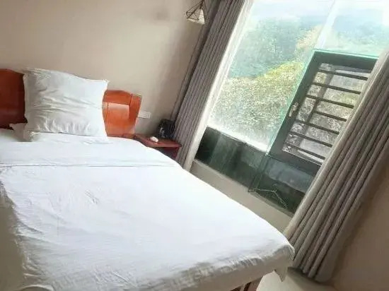 Qianqian Hotel
