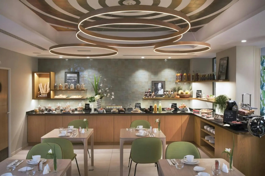 Hotel Le Six