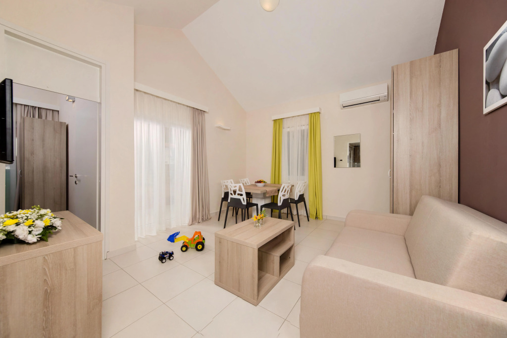 Apartments Katoro Plava Laguna