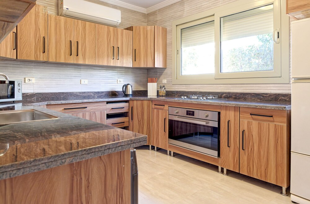 Vesta - Luxury Villa -5br - CFC I