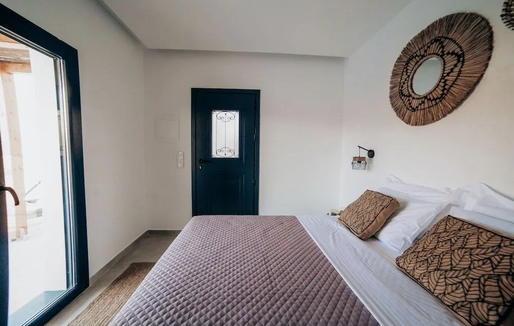 Ble Kythnos Suites