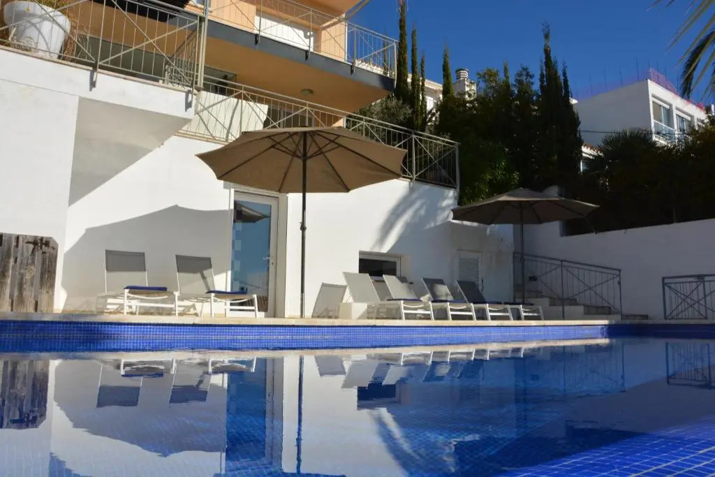 Villa Sitges Loto Amaizing View Confortable AC 20 minutes walk Sitges beaches