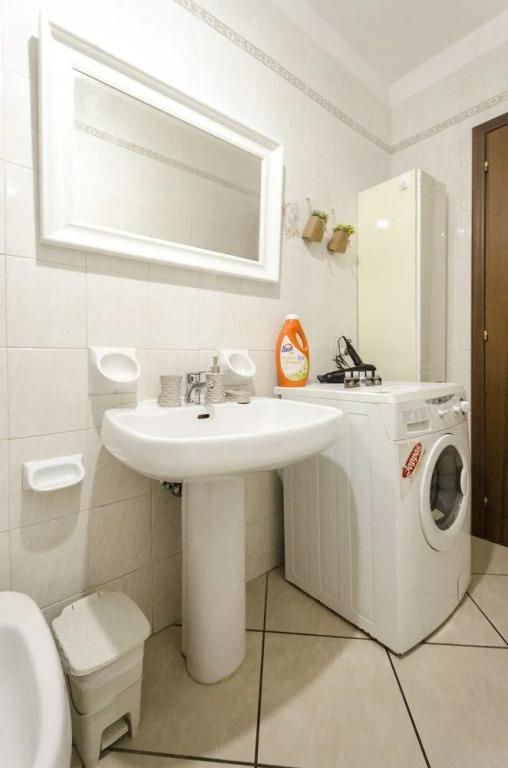Carro Apartment