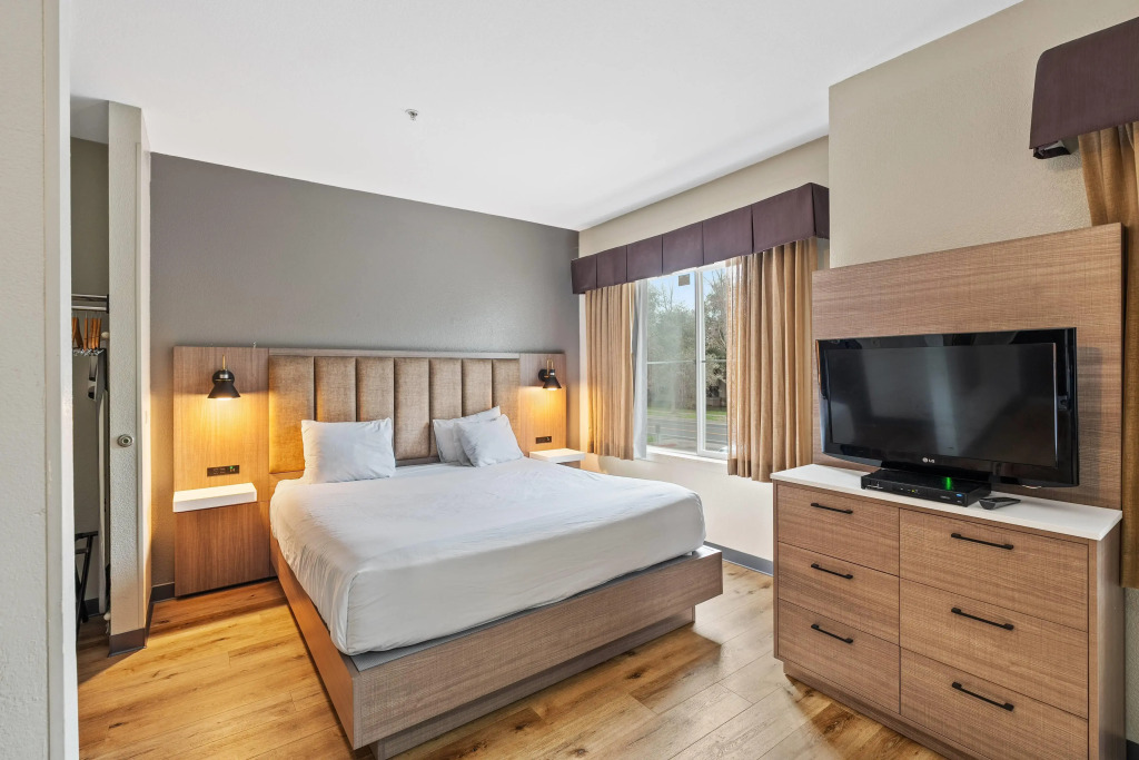 Hawthorn Suites by Wyndham Rancho Cordova/Folsom