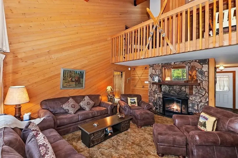 051 - Vista Retreat