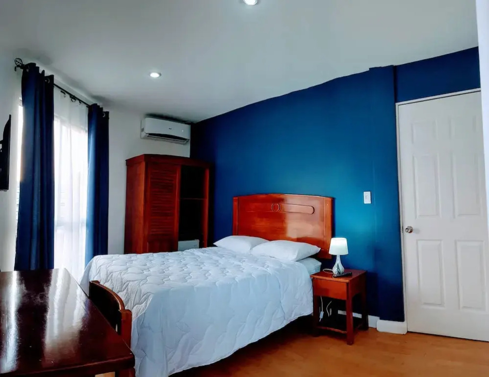 Park View Hotel & Restaurant