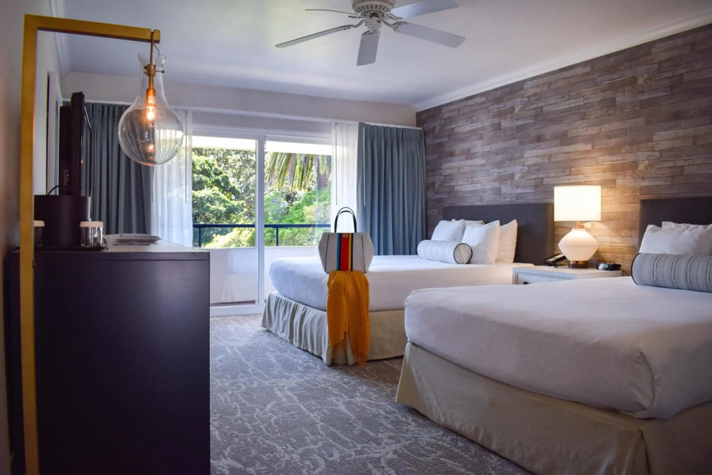 Beachside Inn