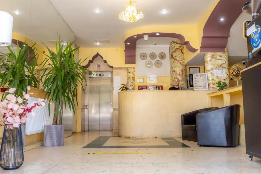 Hotel Sir Lujerului