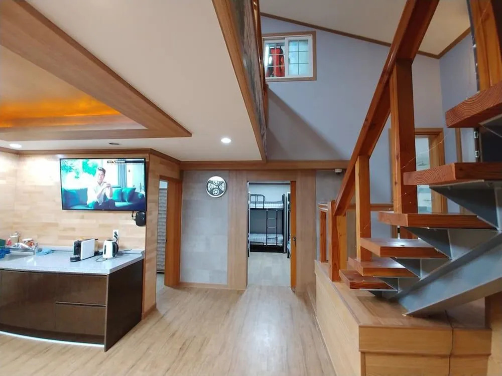 Cheomseongdae House