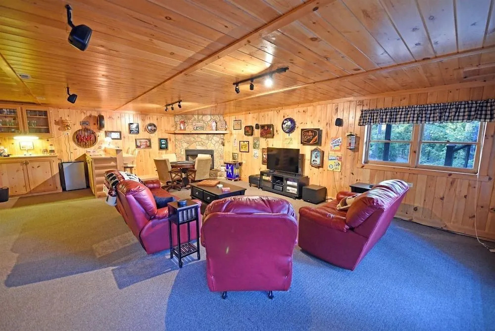 Dew Drop Inn- Blue Ridge Cabin Rental