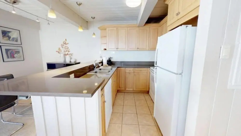 Contemporary 3 Bedroom Ski In, Ski Out Condo With Pool And Hot Tub In Snowmass Village