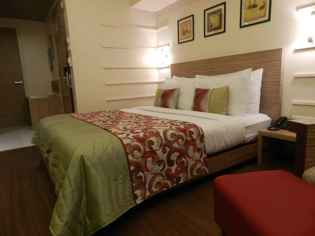 Hotel Bawa Suites Bandra