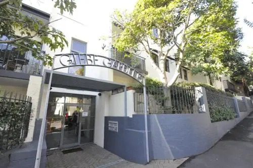Glebe Self-Contained Modern One-Bedroom Apartment (47ROS)