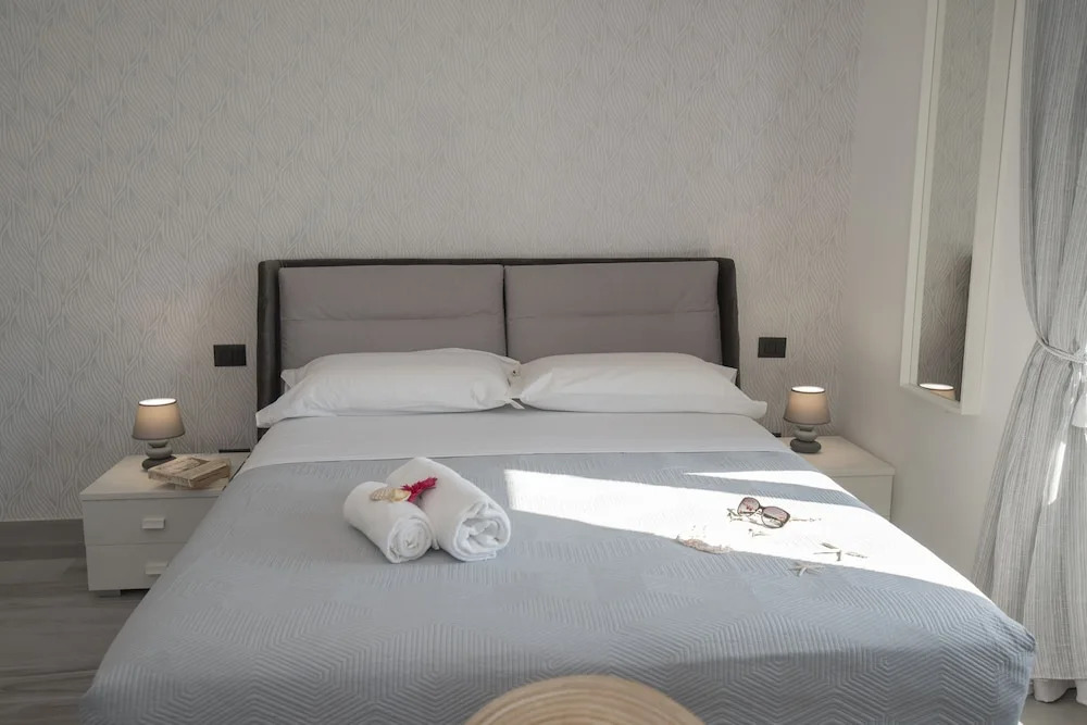 LA DOLCE VITA ROOMS
