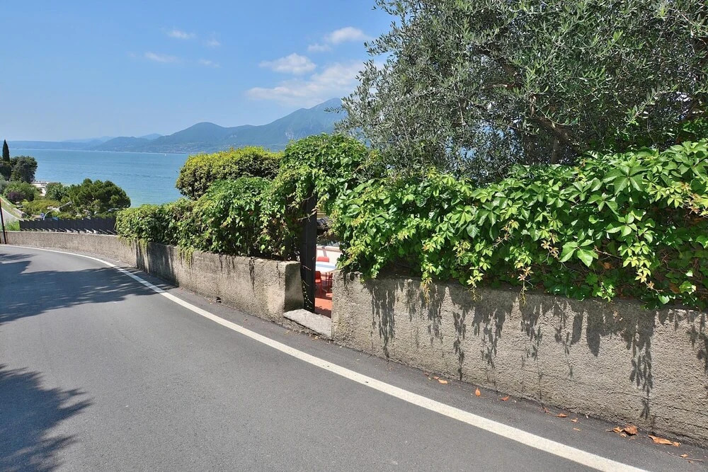 Watercolor Loft - 2 Bedrooms Apartment With 2 Terraces Overlooking the Lake in Pai di Torri del Benaco