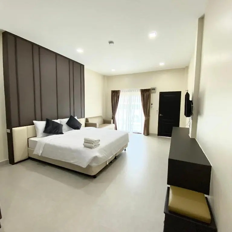 The Shade Residence