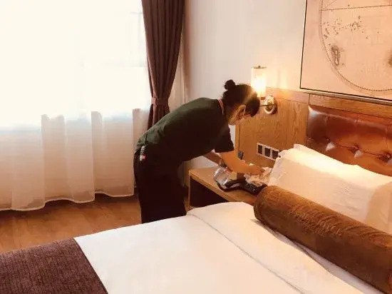 James Joyce Coffetel Hotel (Kunming Railway Station Huancheng South Road Subway Station)