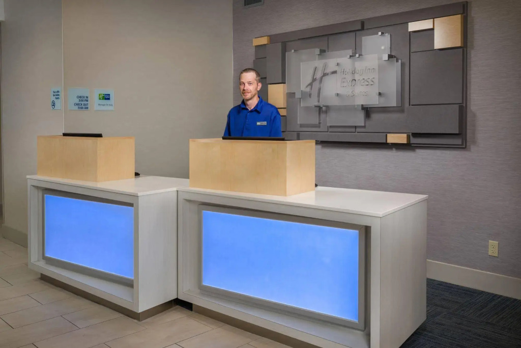 Holiday Inn Express Independence - Kansas City by IHG