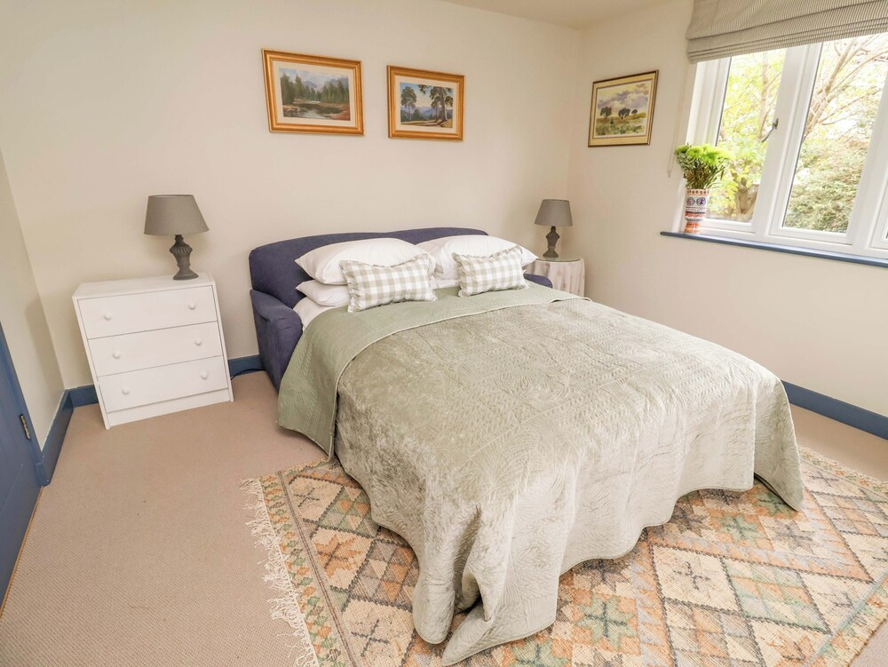 52 Lee Road
